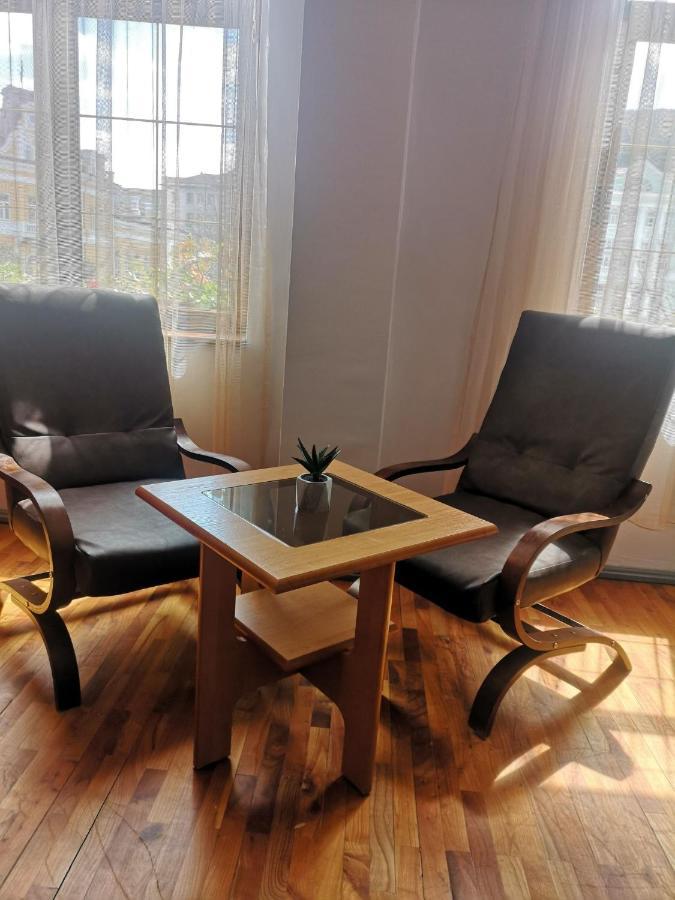 Family Hotel Central Sjumen Eksteriør bilde