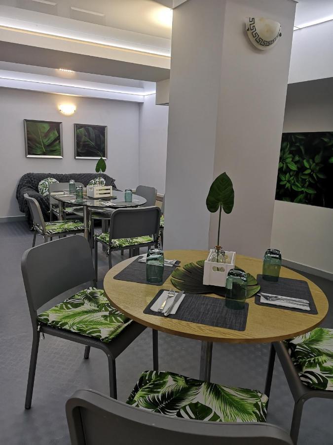 Family Hotel Central Sjumen Eksteriør bilde